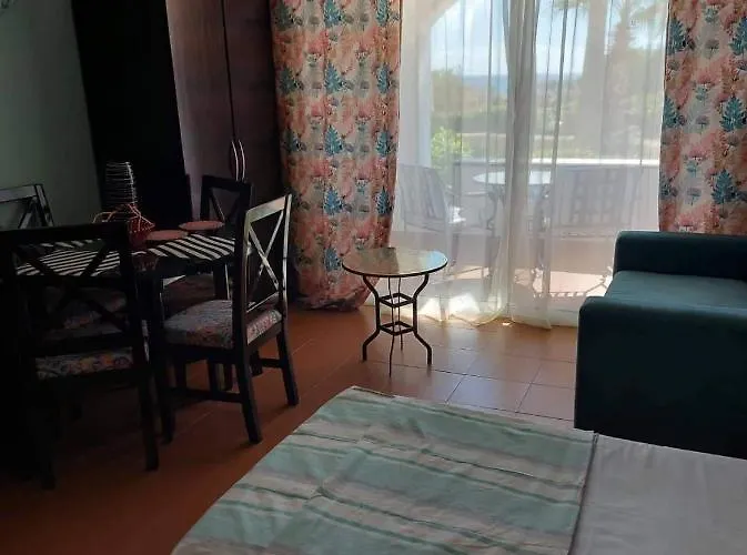 Bellissimo Vista Mare Sulla Piscina 3*
