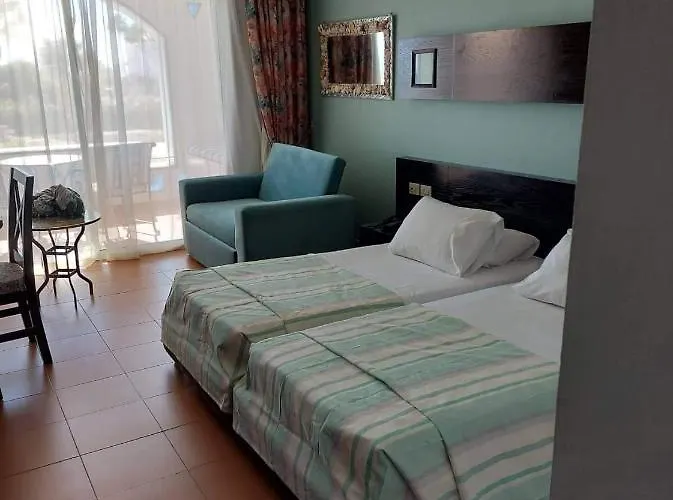 Bellissimo Vista Mare Sulla Piscina Apart Otel 3*