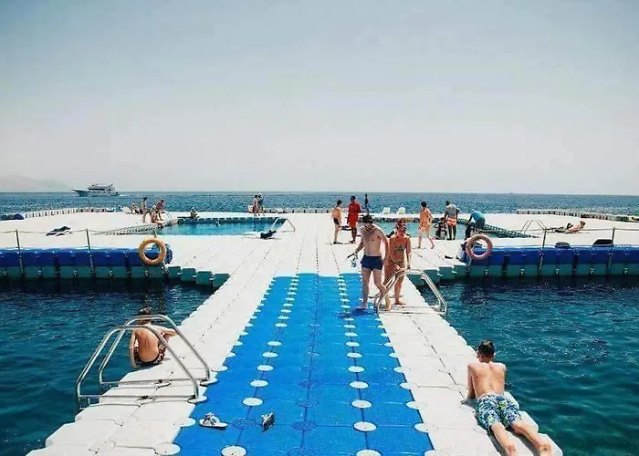 Bellissimo Vista Mare Sulla Piscina 3*