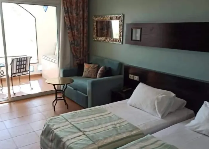 Apart Otel Bellissimo Vista Mare Sulla Piscina 3*